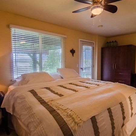The Fraser River'S Edge B&B Lodge 칠리왝 외부 사진