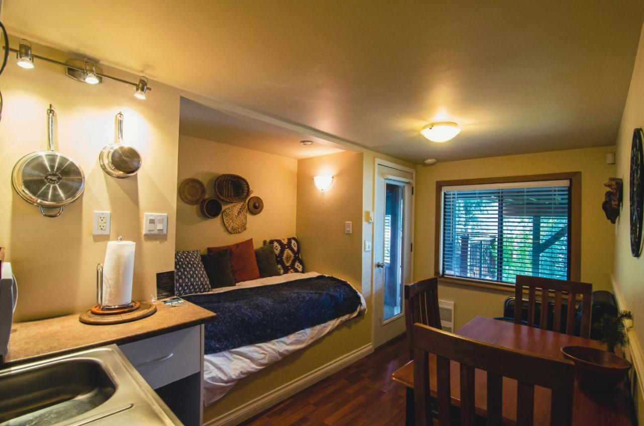 The Fraser River'S Edge B&B Lodge 칠리왝 외부 사진